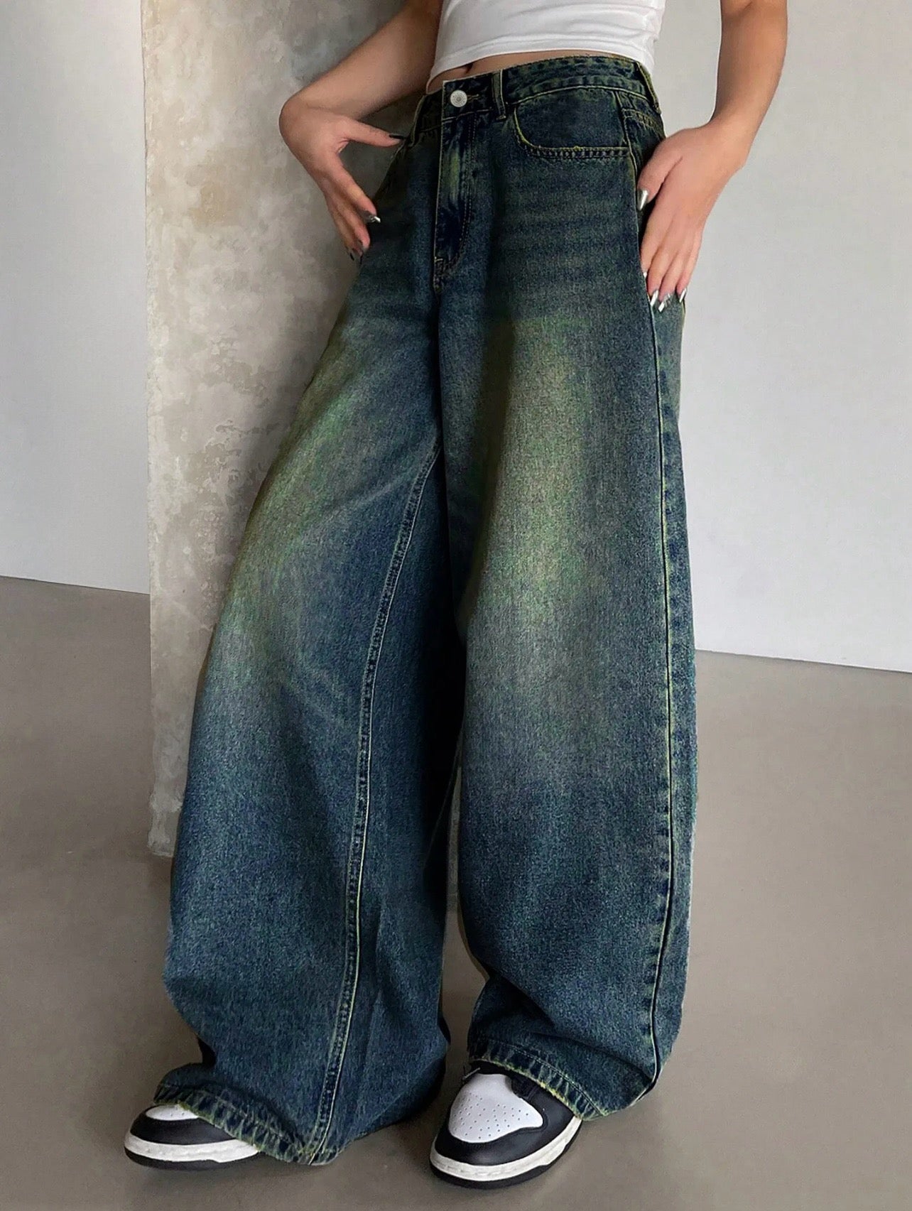 Moss Vintage Wash Highwaist Super Wide Leg Jeans
